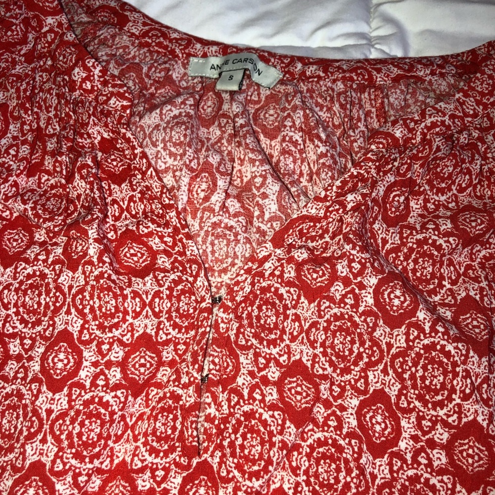 ❤️Patterned Blouse❤️ - Picture 2 of 3